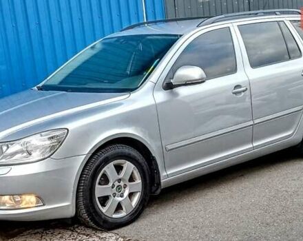 Серый Шкода Октавия, объемом двигателя 1.6 л и пробегом 202 тыс. км за 9500 $, фото 1 на Automoto.ua