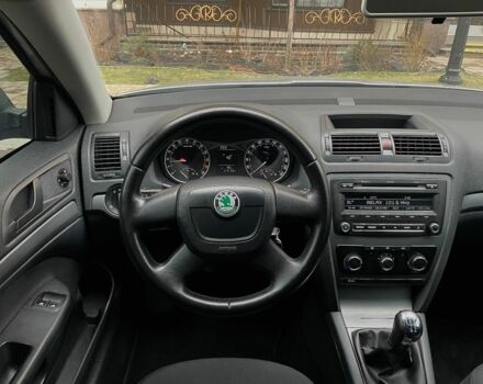 Серый Шкода Октавия, объемом двигателя 1.6 л и пробегом 215 тыс. км за 7700 $, фото 13 на Automoto.ua