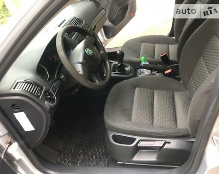 Шкода Октавія 2011 у Чернівцях на Automoto.ua Сірий Шкода Октавія, об'ємом двигуна 1.6 л та пробігом 301 тис. км за 4900 $, фото 12 на Automoto.ua