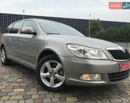 Шкода Октавія 2011 у Луцьку на Automoto.ua Сірий Шкода Октавія, об'ємом двигуна 0 л та пробігом 187 тис. км за 7850 $, фото 3 на Automoto.ua