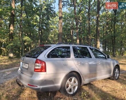 Серый Шкода Октавия, объемом двигателя 1.6 л и пробегом 216 тыс. км за 8200 $, фото 1 на Automoto.ua