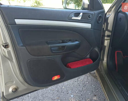 Серый Шкода Октавия, объемом двигателя 1.8 л и пробегом 210 тыс. км за 8200 $, фото 6 на Automoto.ua