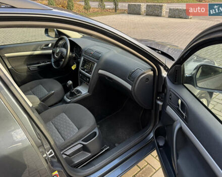 Сірий Шкода Октавія, об'ємом двигуна 1.4 л та пробігом 212 тис. км за 6999 $, фото 25 на Automoto.ua