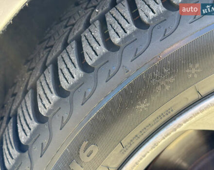 Серый Шкода Октавия, объемом двигателя 1.6 л и пробегом 287 тыс. км за 8400 $, фото 6 на Automoto.ua