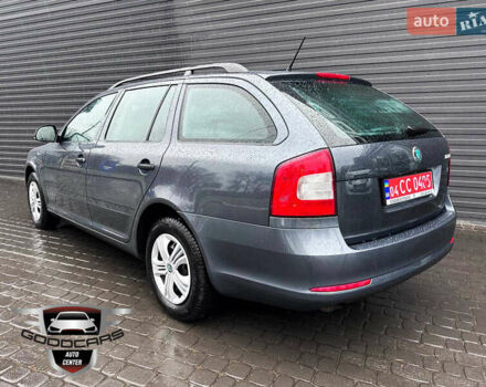 Серый Шкода Октавия, объемом двигателя 1.2 л и пробегом 220 тыс. км за 8000 $, фото 1 на Automoto.ua