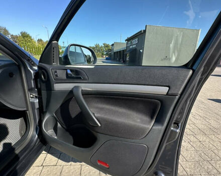 Серый Шкода Октавия, объемом двигателя 1.97 л и пробегом 321 тыс. км за 9500 $, фото 14 на Automoto.ua