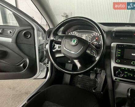 Сірий Шкода Октавія, об'ємом двигуна 1.6 л та пробігом 214 тис. км за 8999 $, фото 51 на Automoto.ua