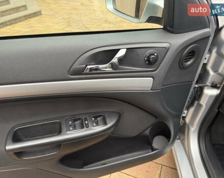 Серый Шкода Октавия, объемом двигателя 1.6 л и пробегом 205 тыс. км за 9600 $, фото 10 на Automoto.ua