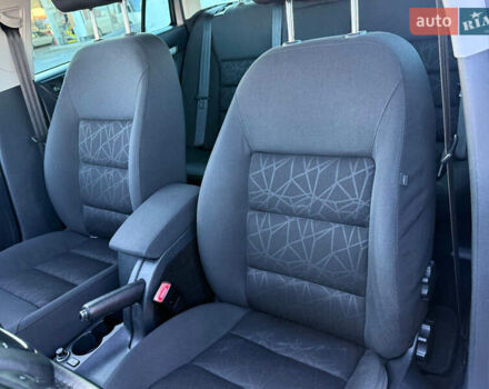 Серый Шкода Октавия, объемом двигателя 0 л и пробегом 147 тыс. км за 8499 $, фото 128 на Automoto.ua