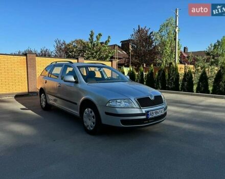 Сірий Шкода Октавія, об'ємом двигуна 1.6 л та пробігом 241 тис. км за 8242 $, фото 5 на Automoto.ua