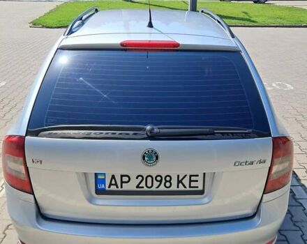 Шкода Октавия 2012 в Запорожье на Automoto.ua Серый Шкода Октавия, объемом двигателя 1.6 л и пробегом 267 тыс. км за 8200 $, фото 2 на Automoto.ua