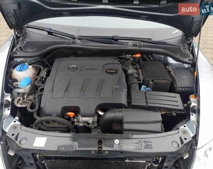 Сірий Шкода Октавія, об'ємом двигуна 1.6 л та пробігом 242 тис. км за 9750 $, фото 32 на Automoto.ua