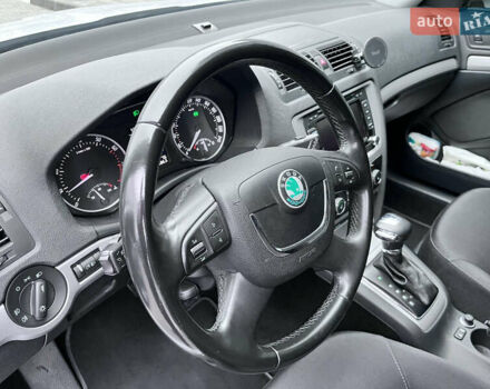 Серый Шкода Октавия, объемом двигателя 1.8 л и пробегом 217 тыс. км за 9500 $, фото 23 на Automoto.ua