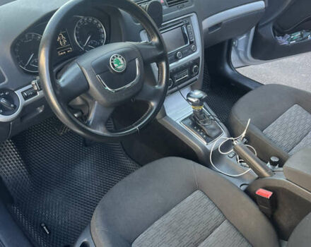 Шкода Октавия 2012 в Виннице на Automoto.ua Серый Шкода Октавия, объемом двигателя 1.6 л и пробегом 220 тыс. км за 8500 $, фото 9 на Automoto.ua