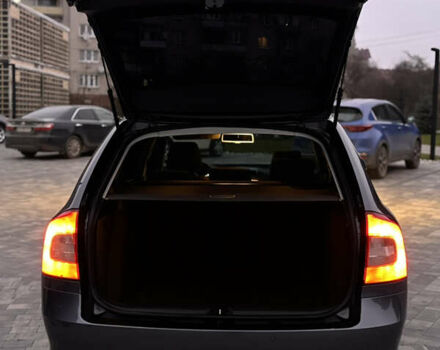 Сірий Шкода Октавія, об'ємом двигуна 1.6 л та пробігом 289 тис. км за 7900 $, фото 19 на Automoto.ua