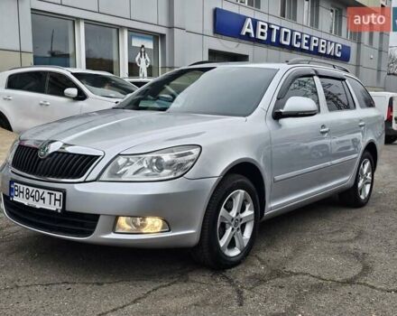 Серый Шкода Октавия, объемом двигателя 1.97 л и пробегом 274 тыс. км за 8800 $, фото 2 на Automoto.ua