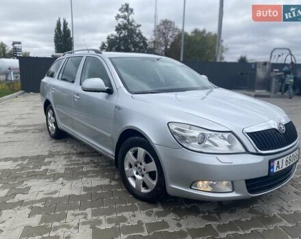 Серый Шкода Октавия, объемом двигателя 2.01 л и пробегом 222 тыс. км за 9000 $, фото 1 на Automoto.ua