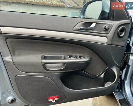 Серый Шкода Октавия, объемом двигателя 1.8 л и пробегом 280 тыс. км за 7900 $, фото 8 на Automoto.ua