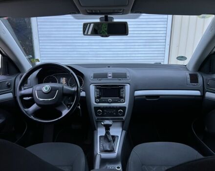 Шкода Октавия 2012 в Луцке на Automoto.ua Серый Шкода Октавия, объемом двигателя 2 л и пробегом 314 тыс. км за 9400 $, фото 7 на Automoto.ua