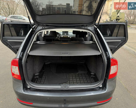 Сірий Шкода Октавія, об'ємом двигуна 1.6 л та пробігом 287 тис. км за 10000 $, фото 12 на Automoto.ua