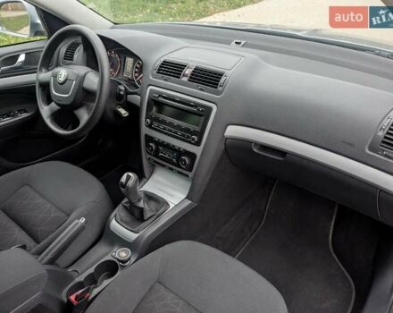 Серый Шкода Октавия, объемом двигателя 0 л и пробегом 245 тыс. км за 7400 $, фото 33 на Automoto.ua