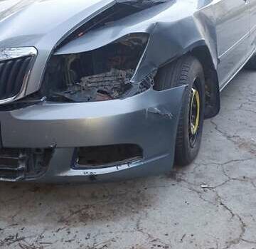 Серый Шкода Октавия, объемом двигателя 1.6 л и пробегом 350 тыс. км за 4200 $, фото 6 на Automoto.ua