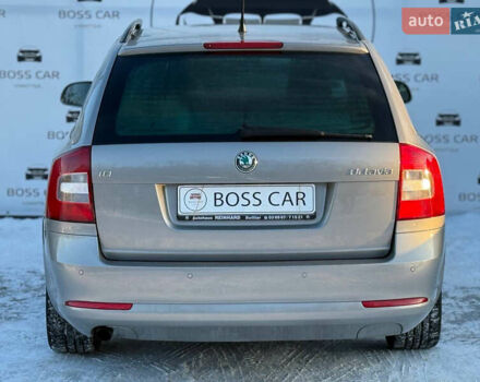 Серый Шкода Октавия, объемом двигателя 1.6 л и пробегом 214 тыс. км за 9900 $, фото 3 на Automoto.ua