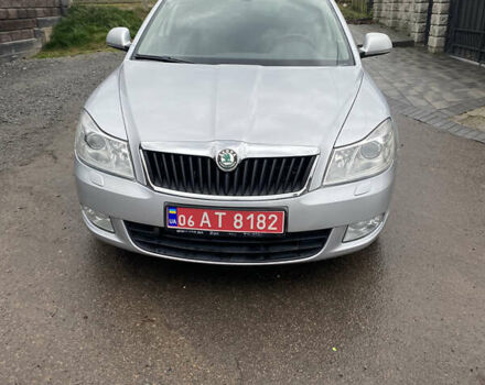 Серый Шкода Октавия, объемом двигателя 1.6 л и пробегом 230 тыс. км за 8400 $, фото 3 на Automoto.ua