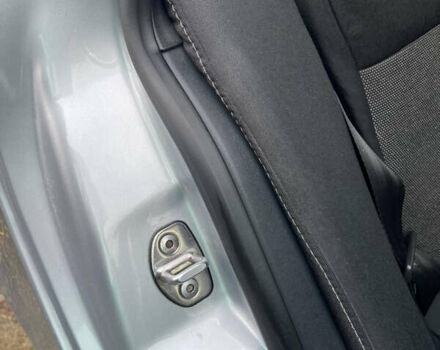 Серый Шкода Октавия, объемом двигателя 1.6 л и пробегом 308 тыс. км за 9700 $, фото 7 на Automoto.ua