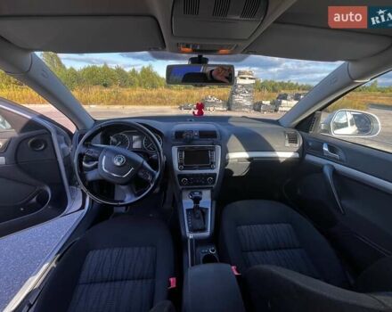 Серый Шкода Октавия, объемом двигателя 1.6 л и пробегом 250 тыс. км за 9500 $, фото 5 на Automoto.ua