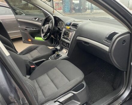 Серый Шкода Октавия, объемом двигателя 2 л и пробегом 270 тыс. км за 7900 $, фото 19 на Automoto.ua