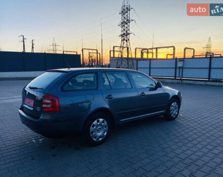 Сірий Шкода Октавія, об'ємом двигуна 1.6 л та пробігом 180 тис. км за 7300 $, фото 4 на Automoto.ua