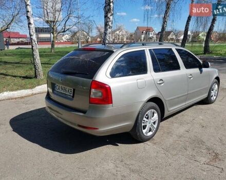 Серый Шкода Октавия, объемом двигателя 1.6 л и пробегом 240 тыс. км за 8100 $, фото 1 на Automoto.ua