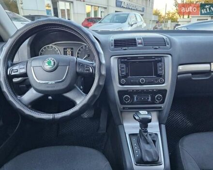 Шкода Октавия 2012 в Одессе на Automoto.ua Серый Шкода Октавия, объемом двигателя 1.97 л и пробегом 274 тыс. км за 9700 $, фото 22 на Automoto.ua