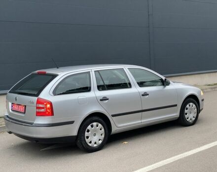 Шкода Октавия 2012 в Киеве на Automoto.ua Серый Шкода Октавия, объемом двигателя 1.6 л и пробегом 184 тыс. км за 6999 $, фото 3 на Automoto.ua