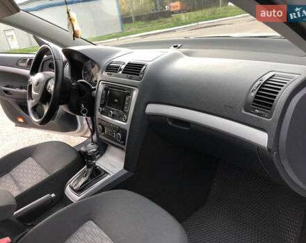 Сірий Шкода Октавія, об'ємом двигуна 2.01 л та пробігом 260 тис. км за 10300 $, фото 27 на Automoto.ua