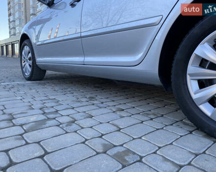 Серый Шкода Октавия, объемом двигателя 1.6 л и пробегом 225 тыс. км за 7999 $, фото 94 на Automoto.ua