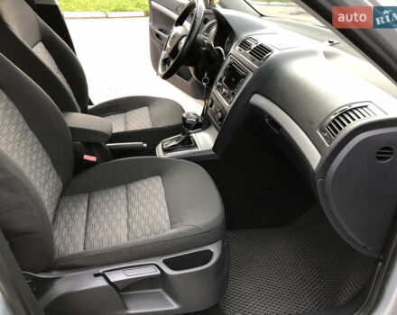 Сірий Шкода Октавія, об'ємом двигуна 2.01 л та пробігом 260 тис. км за 10300 $, фото 25 на Automoto.ua