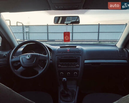 Сірий Шкода Октавія, об'ємом двигуна 1.6 л та пробігом 180 тис. км за 7300 $, фото 34 на Automoto.ua