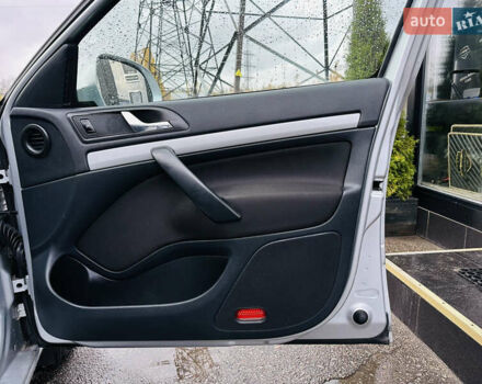 Сірий Шкода Октавія, об'ємом двигуна 1.39 л та пробігом 201 тис. км за 8200 $, фото 25 на Automoto.ua