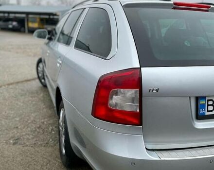 Серый Шкода Октавия, объемом двигателя 1.6 л и пробегом 302 тыс. км за 9500 $, фото 3 на Automoto.ua