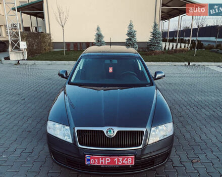 Сірий Шкода Октавія, об'ємом двигуна 1.6 л та пробігом 180 тис. км за 7300 $, фото 1 на Automoto.ua