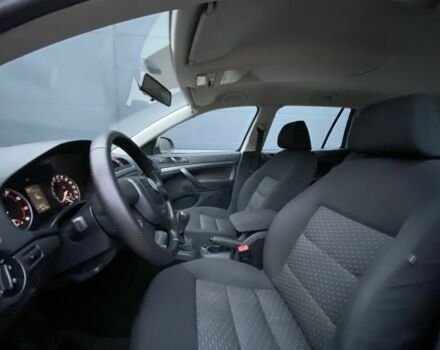 Шкода Октавия 2012 в Киеве на Automoto.ua Серый Шкода Октавия, объемом двигателя 1.6 л и пробегом 184 тыс. км за 6999 $, фото 18 на Automoto.ua