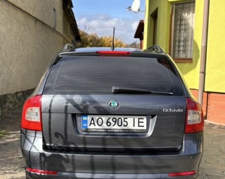 Шкода Октавия 2012 в Ужгороде на Automoto.ua Серый Шкода Октавия, объемом двигателя 1.6 л и пробегом 286 тыс. км за 8350 $, фото 6 на Automoto.ua