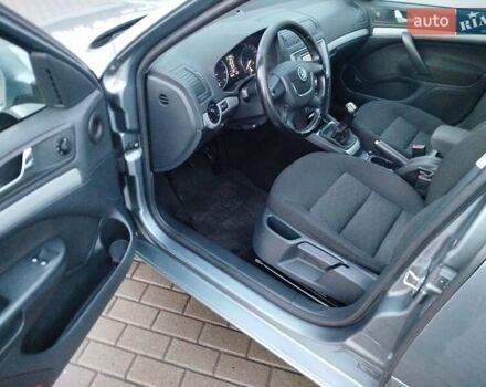 Серый Шкода Октавия, объемом двигателя 1.4 л и пробегом 206 тыс. км за 6800 $, фото 11 на Automoto.ua