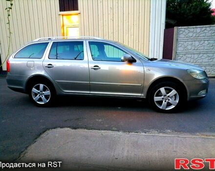 Серый Шкода Октавия, объемом двигателя 1.8 л и пробегом 176 тыс. км за 7600 $, фото 1 на Automoto.ua