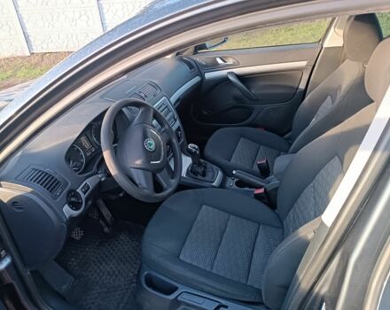 Серый Шкода Октавия, объемом двигателя 1.4 л и пробегом 235 тыс. км за 6200 $, фото 7 на Automoto.ua