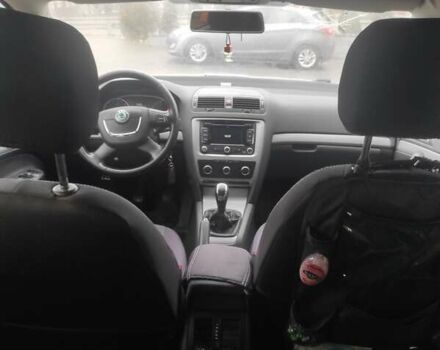 Серый Шкода Октавия, объемом двигателя 1.6 л и пробегом 358 тыс. км за 9000 $, фото 18 на Automoto.ua