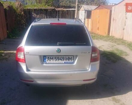 Сірий Шкода Октавія, об'ємом двигуна 2 л та пробігом 216 тис. км за 8800 $, фото 4 на Automoto.ua