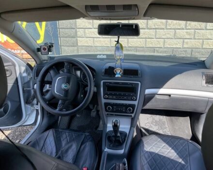 Серый Шкода Октавия, объемом двигателя 2 л и пробегом 3 тыс. км за 7750 $, фото 6 на Automoto.ua